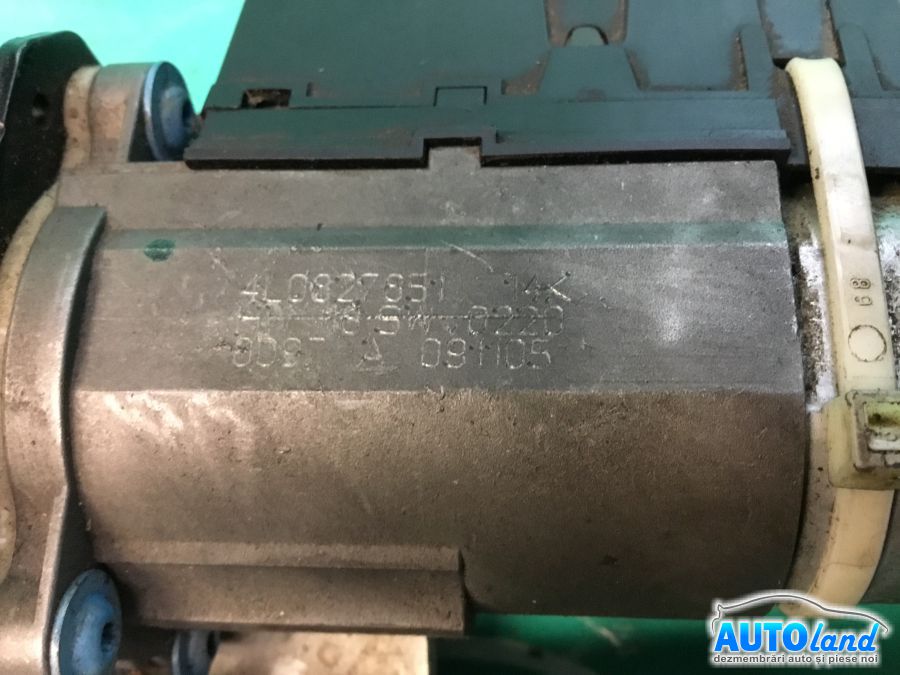 Diverse AUDI Q7 (4L) 2006-2025 Cod 4L0827851