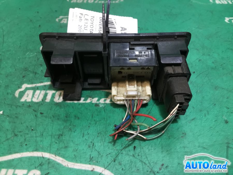 Diverse TOYOTA COROLLA (_E12U_,_E12J_) 2001-2025