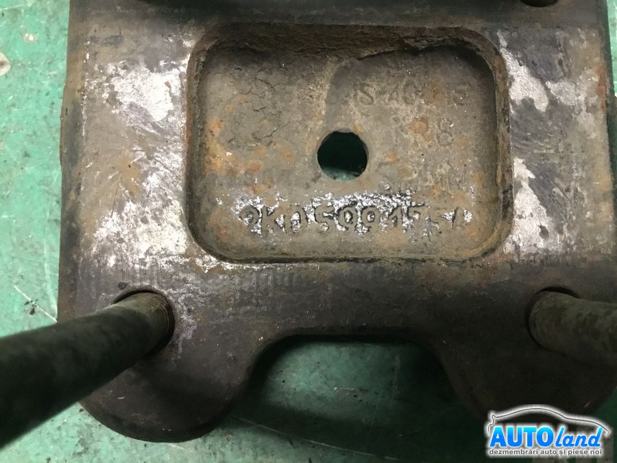 Diverse VOLKSWAGEN CADDY III combi (2KB,2KJ) 2004-2025 Cod 2K0599175A