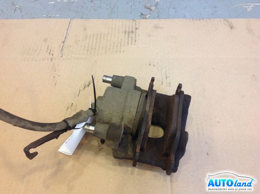 Etrier fata Dreapta BMW 3 (E46) 2001-2005