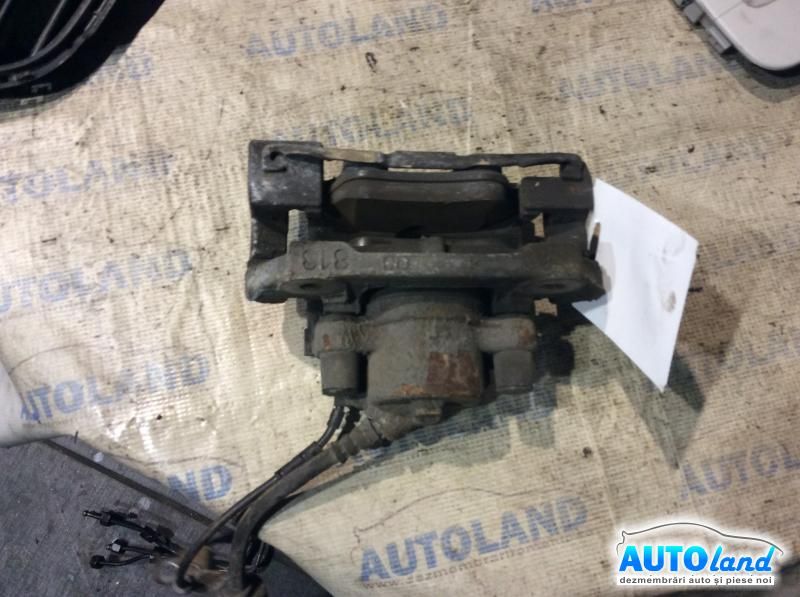 Etrier fata Stanga BMW 1 (E81,E87) 2004-2025
