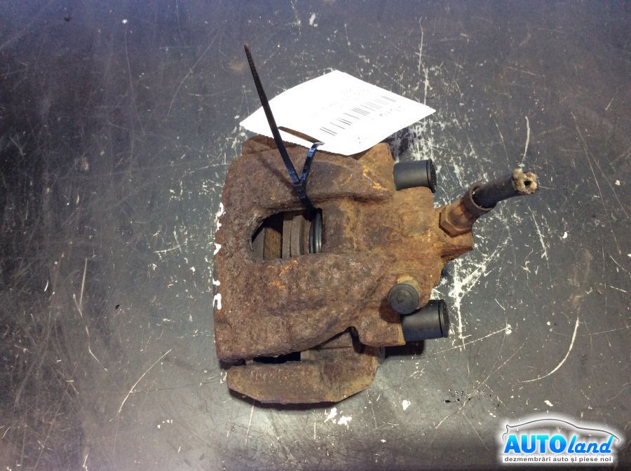 Etrier spate Dreapta VOLVO V70 II combi (P80_) 2000-2025