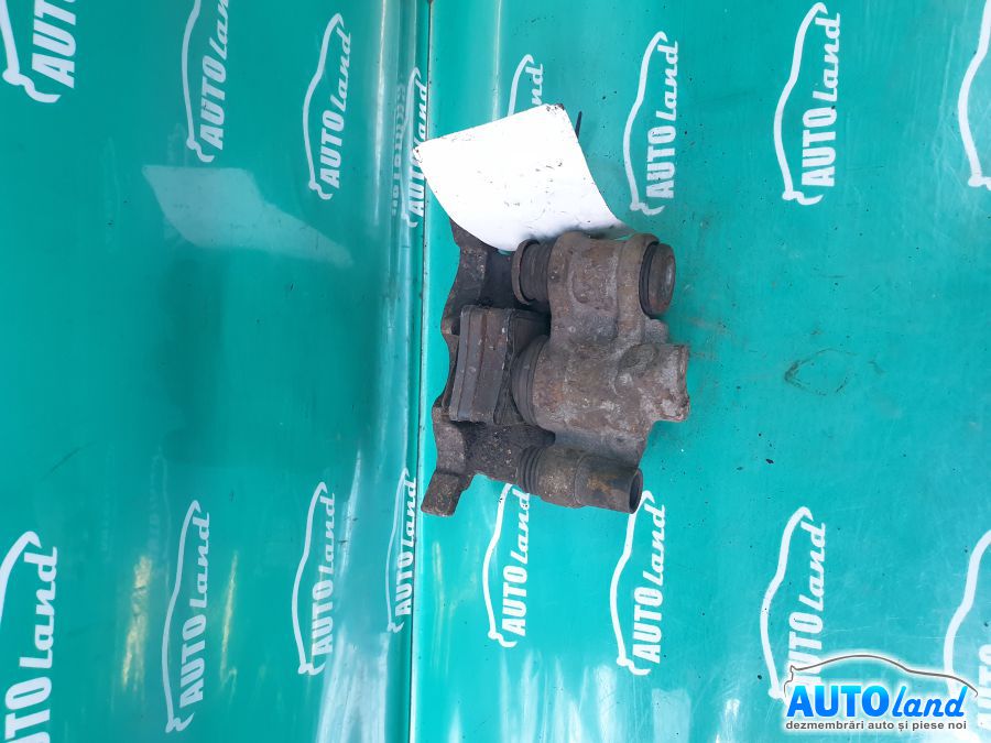 Etrier spate Stanga PEUGEOT 406 (8B) 1995-2004