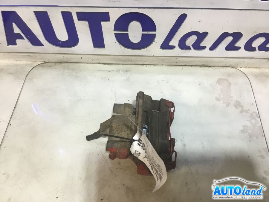 Etrier spate Stanga VOLVO V70 II combi (P80_) 2000-2025