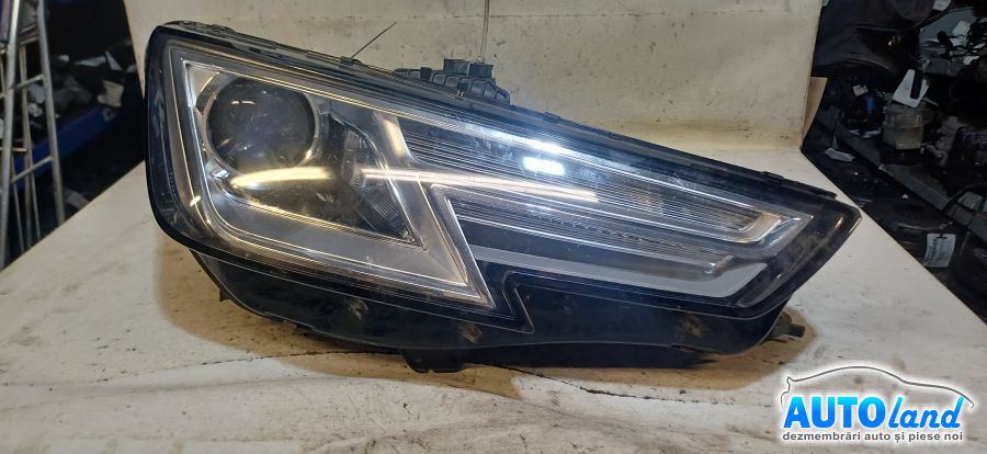 Far Dreapta AUDI A4 (B9 8W) 2015-2018 Cod 8W0941006A
