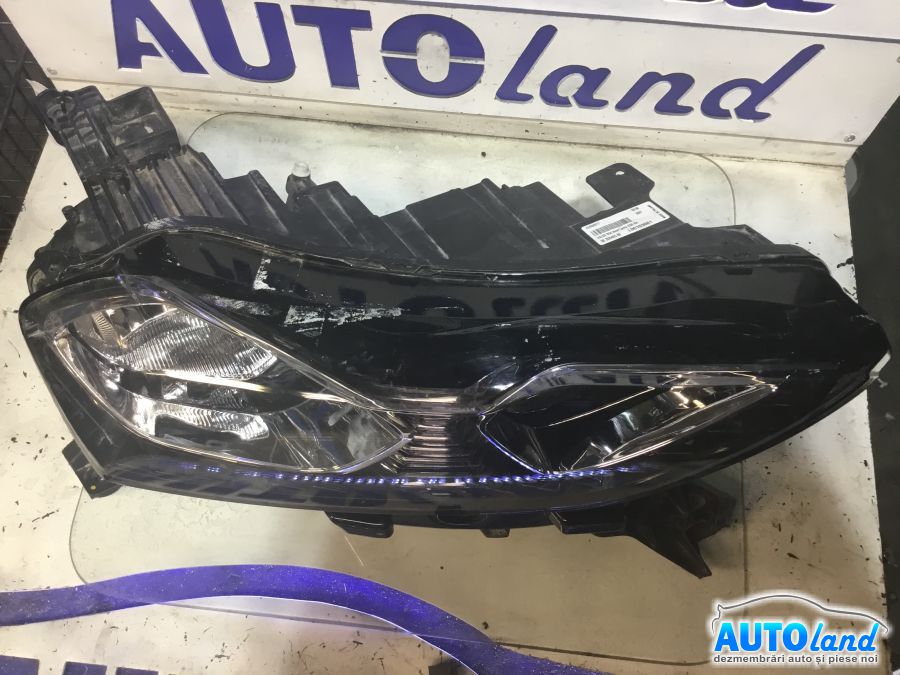 Far Dreapta CITROEN DS3 2009-2025 Cod 9820840580