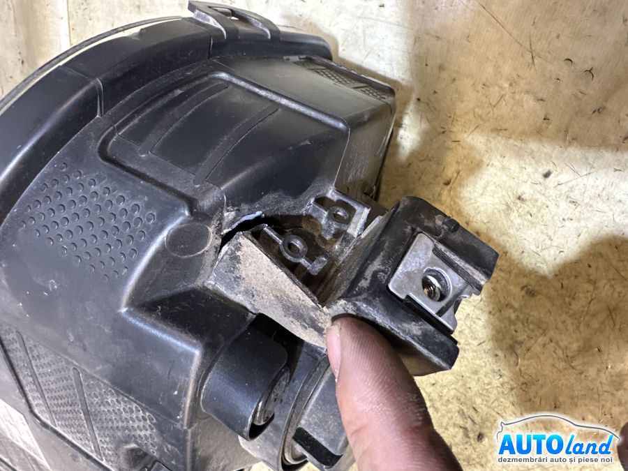 Far Dreapta DACIA SPRING 2021-2025 Cod 260101001R