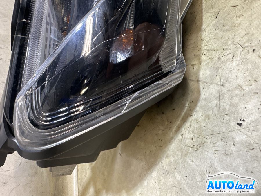 Far Dreapta DACIA SPRING 2021-2025 Cod 266008993R