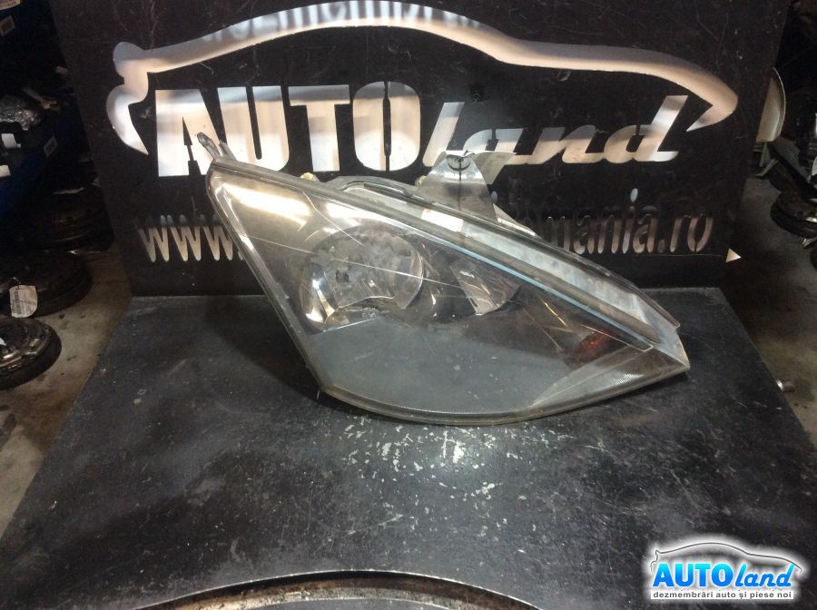 Far Dreapta FORD FOCUS (DAW,DBW) 1998-2001