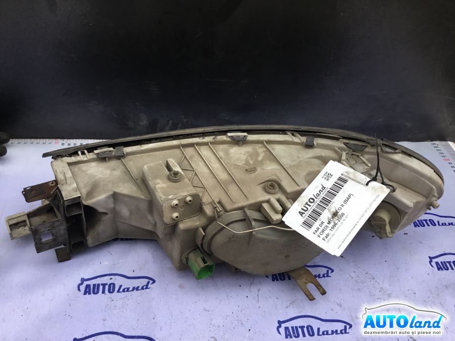 Far Dreapta FORD MONDEO II (BAP) 1996-2000