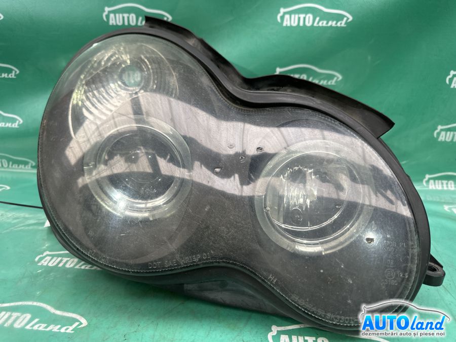 Far Dreapta MERCEDES-BENZ C-CLASS (W203) 2000-2025 Cod SK330111301