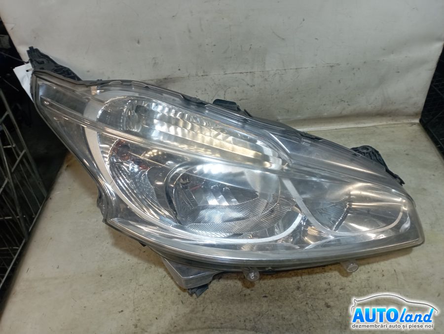 Far Dreapta PEUGEOT 208 2012-2025 Cod 9802221380