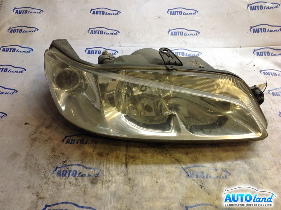 Far Dreapta PEUGEOT 306 hatchback (7A,7C,N3,N5) 1993-2001