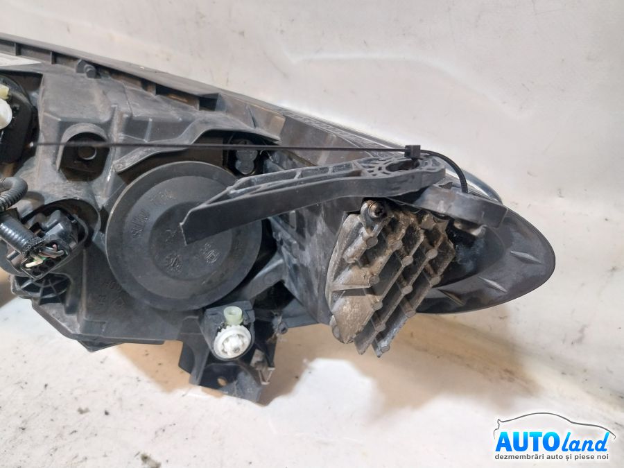 Far Dreapta RENAULT KADJAR 2015-2026 Cod 260108687R