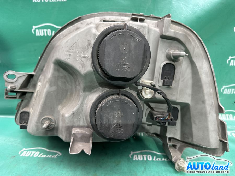 Far Dreapta RENAULT TRAFIC II bus (JL) 2001-2025 Cod 8200163518