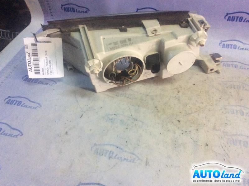 Far Dreapta SKODA OCTAVIA (1U2) 1996-2010 Cod 24608601