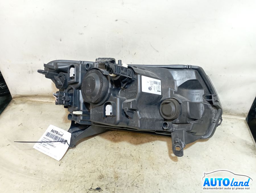Far Stanga DACIA SANDERO II 2013-2025 Cod 260604111R
