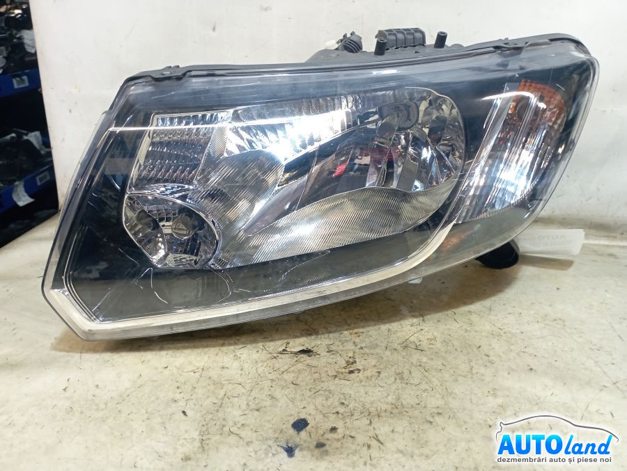 Far Stanga DACIA SANDERO II 2013-2025 Cod 260604111R