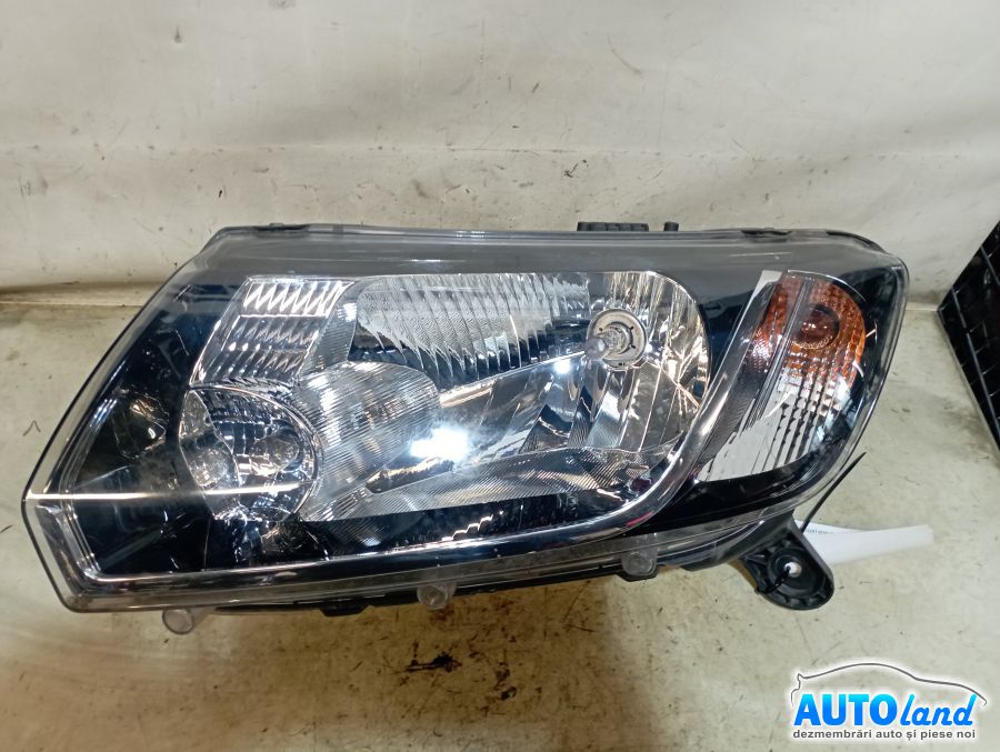 Far Stanga DACIA SANDERO II 2013-2025 Cod 260604111R
