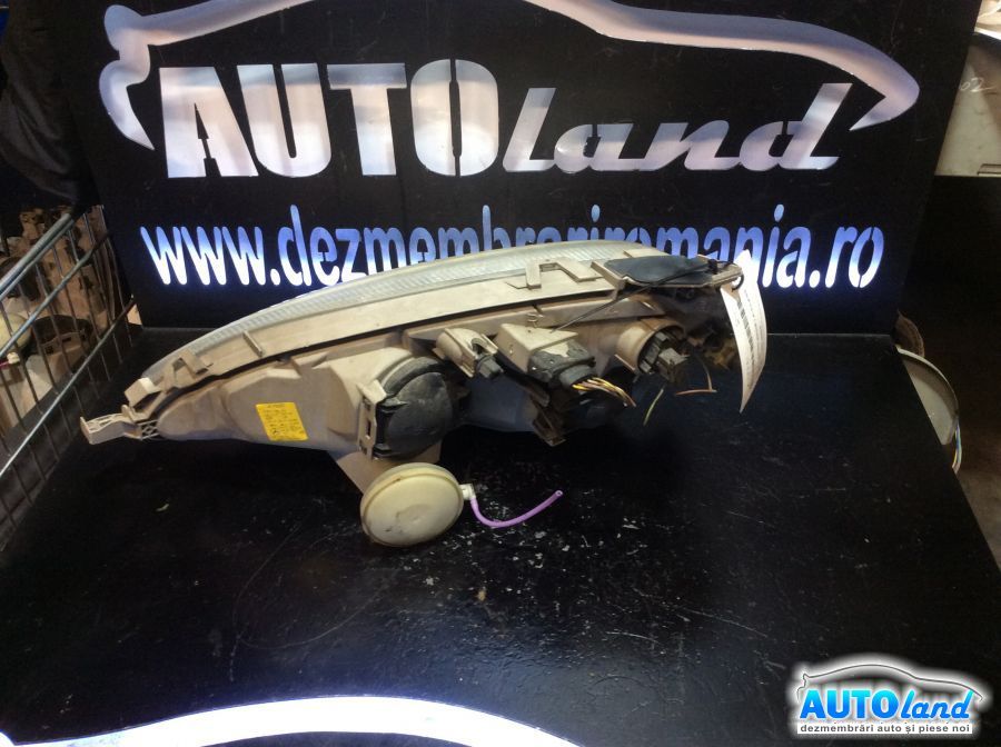 Far Stanga MERCEDES-BENZ A-CLASS (W168) 1997-2004 Cod A1688201861