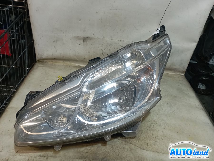 Far Stanga PEUGEOT 208 2012-2025 Cod 9802221980