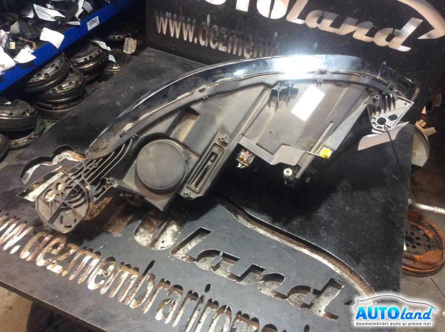 Far Stanga PEUGEOT 3008 2009-2025