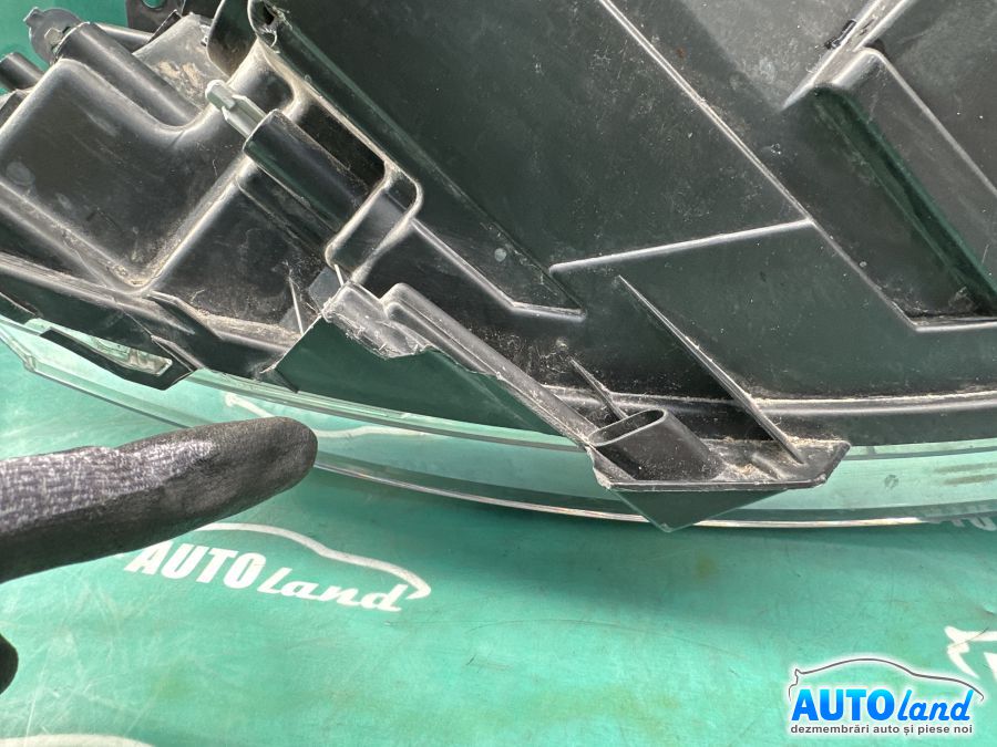 Far Stanga PEUGEOT EXPERT Tepee (VF3V_) 2007-2025 Cod 89901161