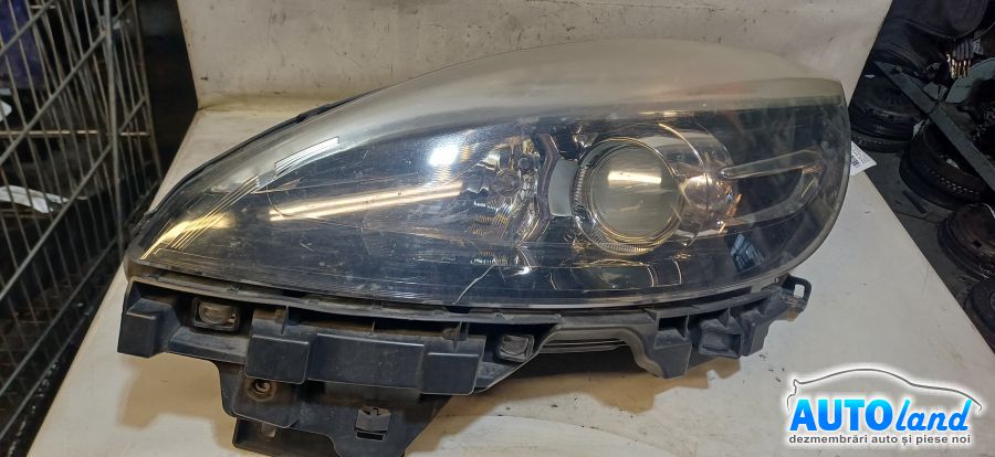 Far Stanga RENAULT SCENIC III (JZ0/1_) 2009-2026 Cod 260601946R