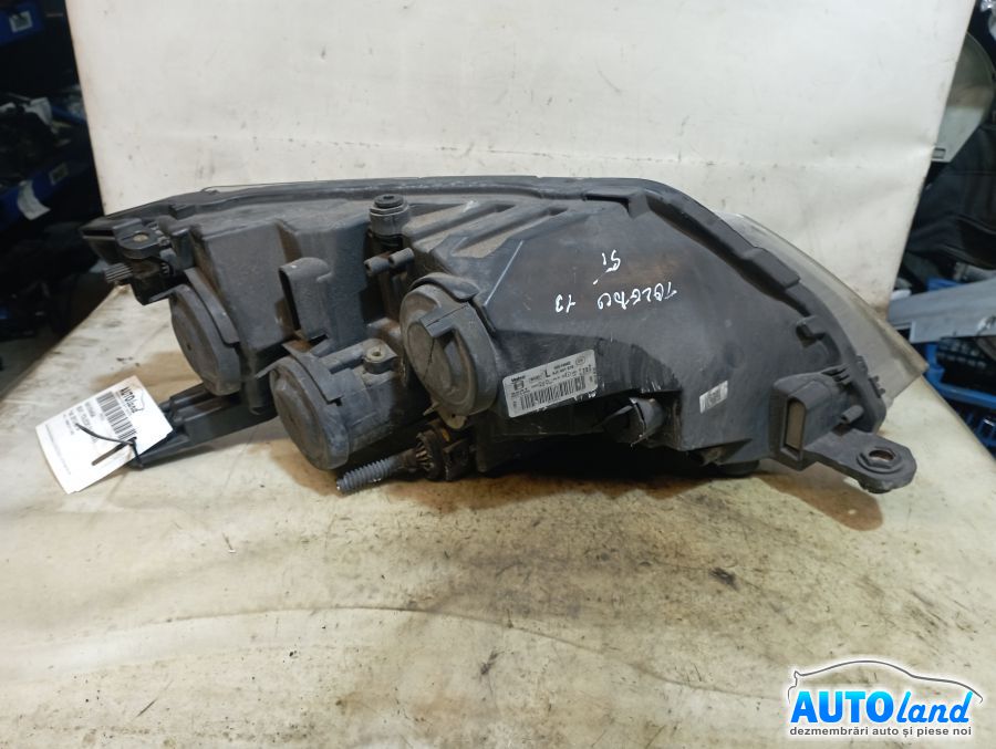 Far Stanga SEAT TOLEDO IV (KG3) 2012-2019 Cod 6JC941015