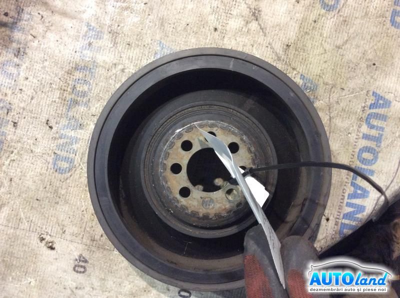 Fulie Vibrochen AUDI A4 (8E2,B6) 2000-2004 Cod 059105251M