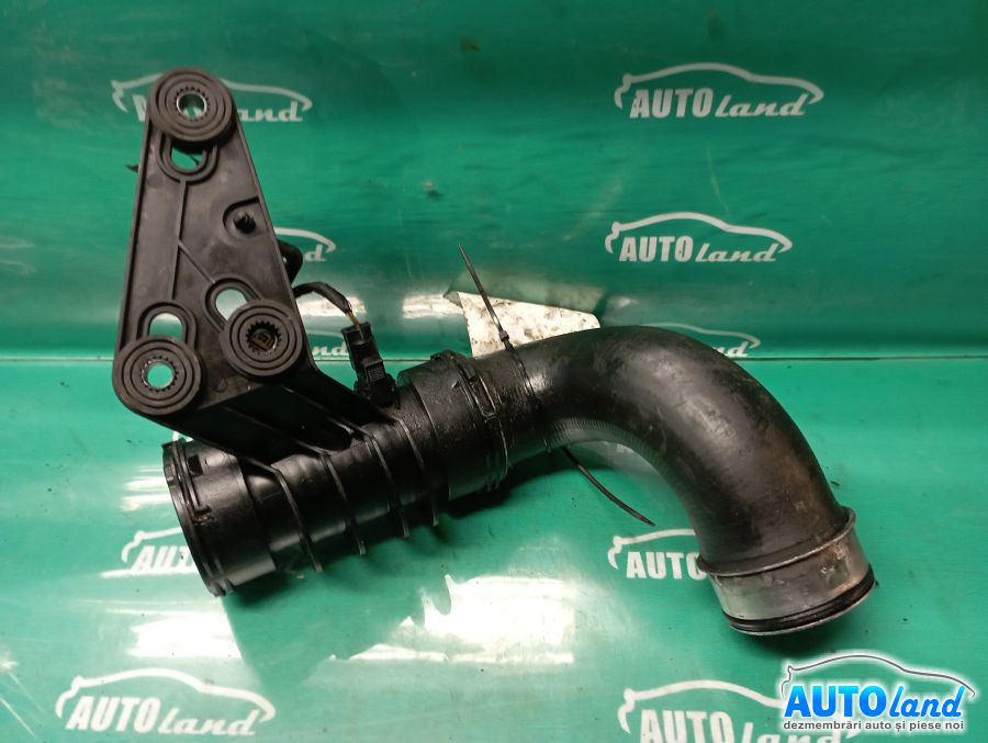 Furtun Intercooler Turbo MERCEDES-BENZ C-CLASS (W203) 2000-2025 Cod A2035281482