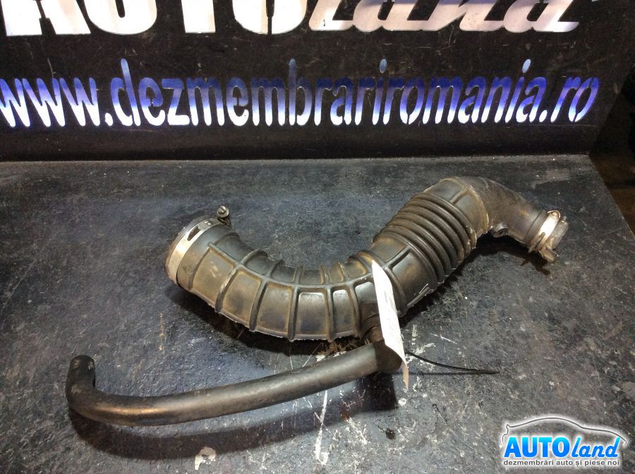 Furtun Intercooler Turbo RENAULT MEGANE II (BM0/1_,CM0/1_) 2002-2025 Cod 8200500384