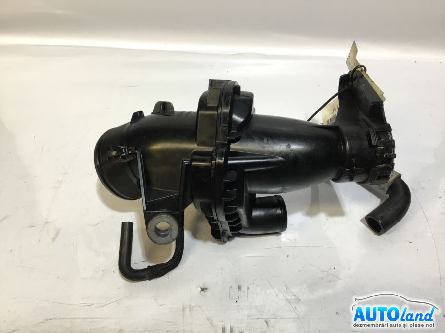 Furtun Intercooler Turbo RENAULT MEGANE III Hatchback (BZ0/1_) 2008-2025 Cod 165761844R