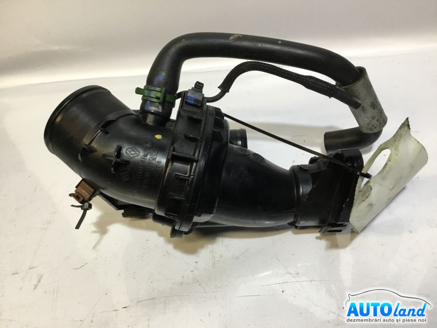 Furtun Intercooler Turbo RENAULT MEGANE III Hatchback (BZ0/1_) 2008-2025 Cod 165761844R