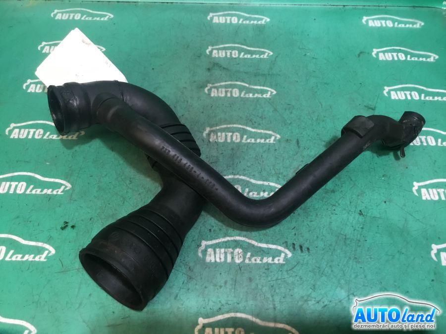 Furtun Intercooler Turbo VOLKSWAGEN PASSAT (3B2) 1996-2000 Cod 8D0129615A