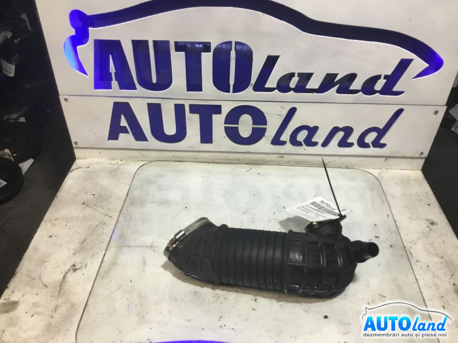 Furtun Intercooler Turbo VOLKSWAGEN PASSAT (3B3) 2000-2005 Cod 3B0129615M