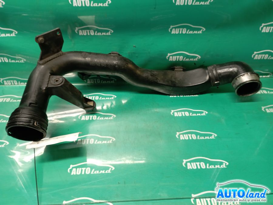 Furtun Intercooler Turbo VOLKSWAGEN PASSAT (3B3) 2000-2005 Cod 3B0145762C