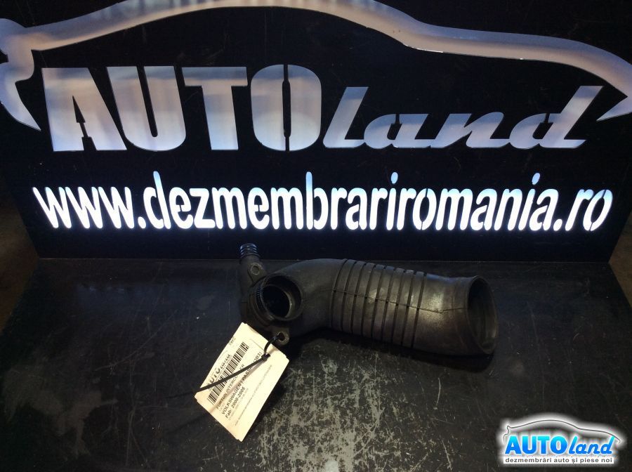 Furtun Intercooler Turbo VOLKSWAGEN PASSAT (3B3) 2000-2005 Cod 8D0129615K