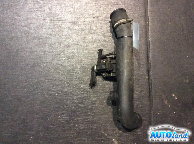 Furtun Intercooler Turbo VOLKSWAGEN PASSAT (3B3) 2000-2005 Cod 8D0145840