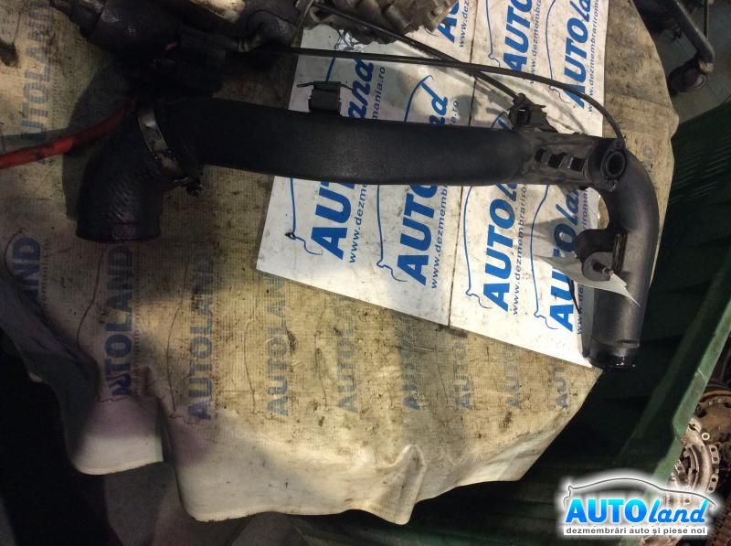 Furtun Intercooler Turbo VOLKSWAGEN PASSAT (3B3) 2000-2005 Cod 8E0145762C