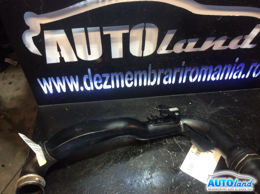 Furtun Intercooler Turbo VOLKSWAGEN PASSAT (3B3) 2000-2005 Cod 3B0145762C