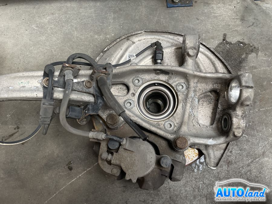 Fuzeta Stanga AUDI A4 Avant (B9 8W) 2015-2018 Cod 8W0407241F