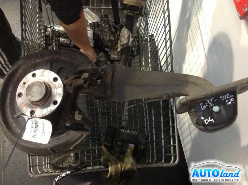 Fuzeta Stanga VOLKSWAGEN GOLF V (1K1) 2003-2025