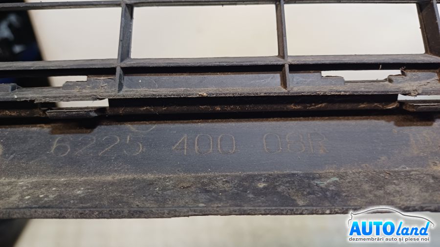 Grila Bara DACIA DUSTER 2010-2025 Cod 622540008R