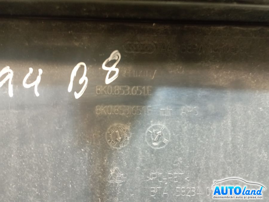 Grila Intre Faruri AUDI A4 (8K2) 2007-2025 Cod 8K0853651E
