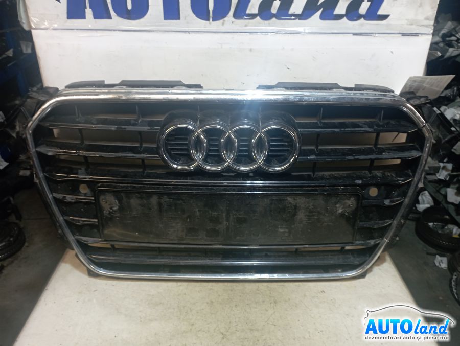 Grila Intre Faruri AUDI A4 (8K2) 2007-2025 Cod 8K0853651E