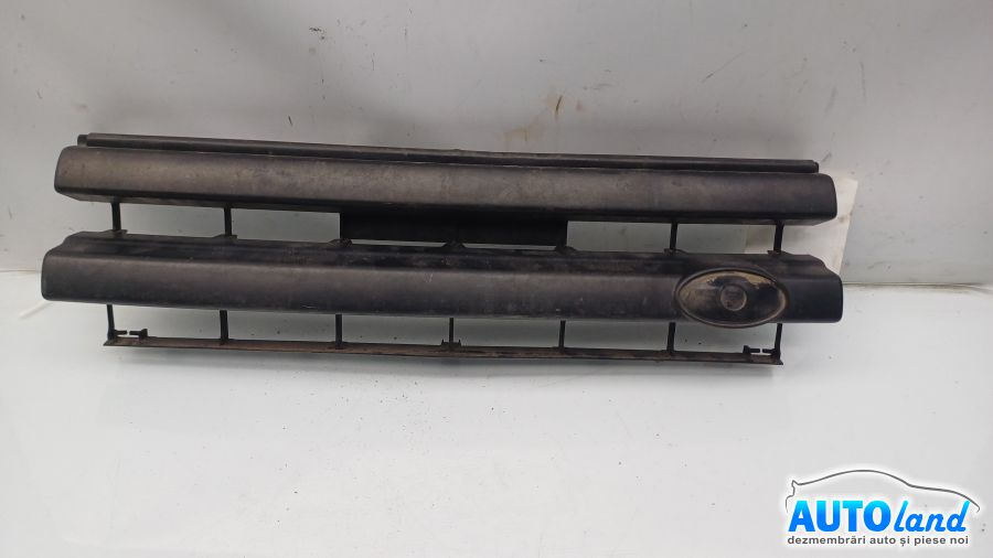 Grila Intre Faruri LAND ROVER FREELANDER (LN) 1998-2025