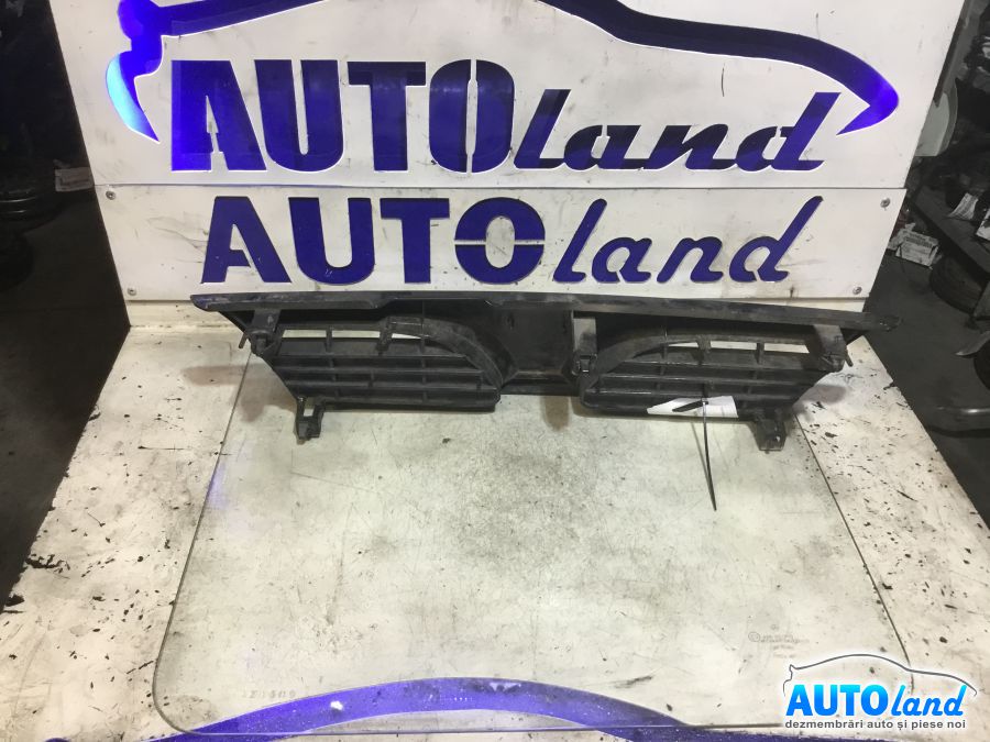 Grila Intre Faruri NISSAN ALMERA I Hatchback (N15) 1995-2000