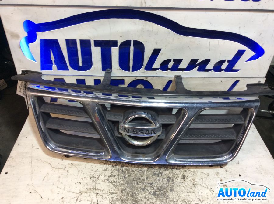 Grila Intre Faruri NISSAN X-TRAIL (T30) 2001-2025 Cod 623108H700