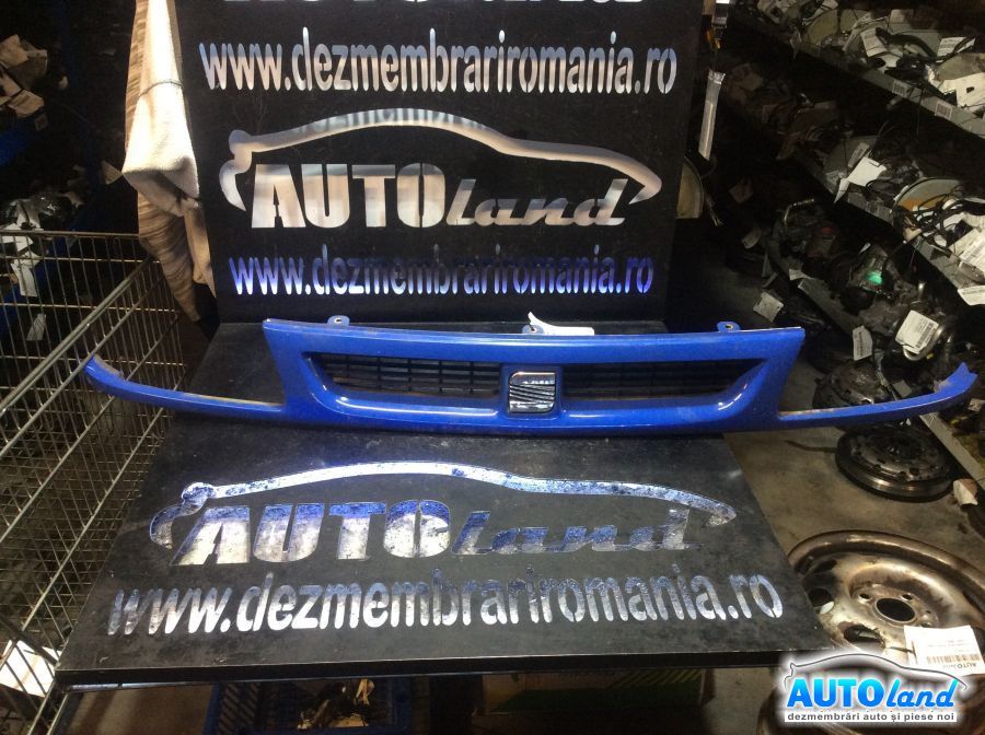 Grila Intre Faruri SEAT IBIZA III (6L1) 2002-2009